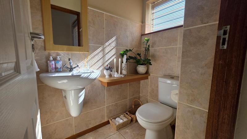 3 Bedroom Property for Sale in Glentana Western Cape